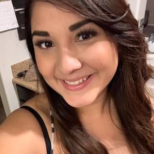 Meet your Posher, Alejandra